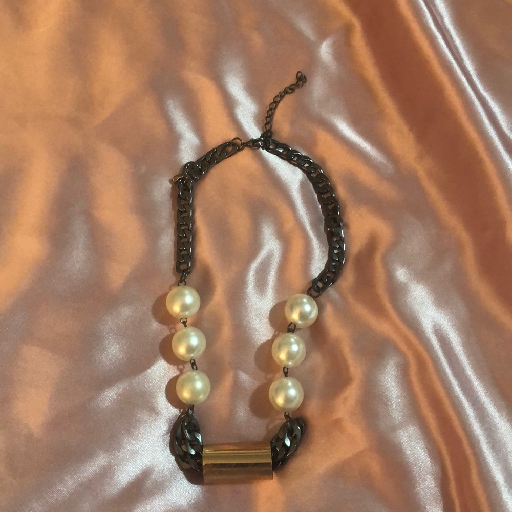 NECKLACE-PEARL - NOT FOR SALE